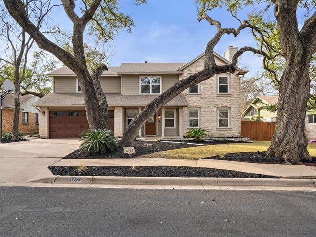 6523 Heron Dr