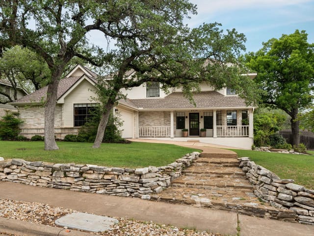 6529 Heron DR