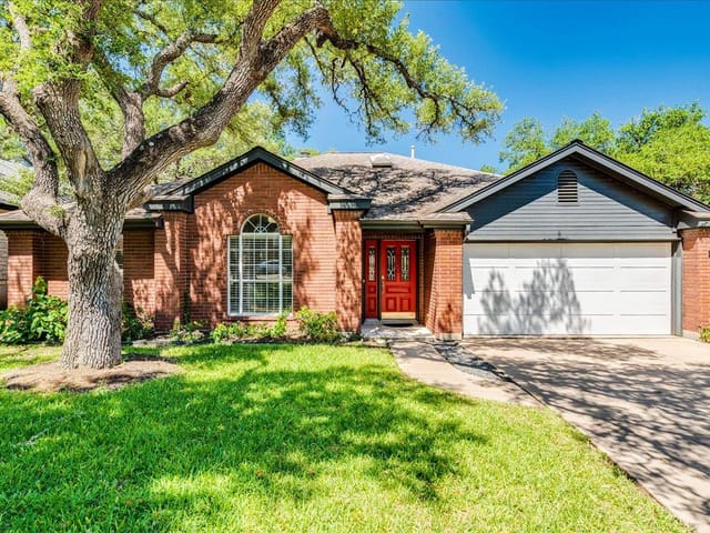 View 6530 Needham LN in Circle C Ranch Ph B Sec 02 6530 Needham LN - front exterior - Luxury home in Circle C Ranch Ph B Sec 02, Austin, TX