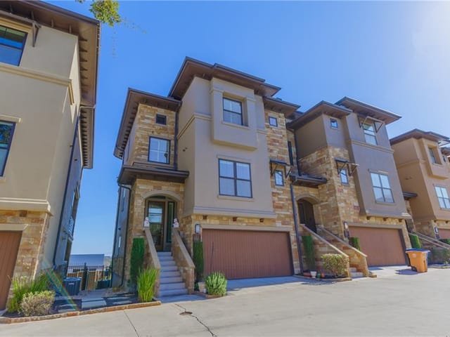 6533 E Hill Dr Unit #16