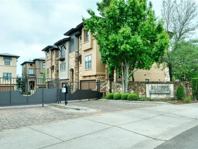 6533 E Hill Dr Unit #5