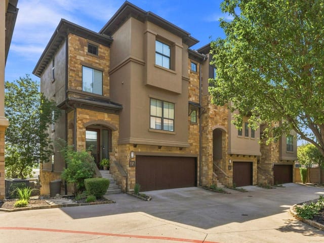 6533 E Hill DR Unit #5
