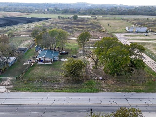 655 NW Loop 230
