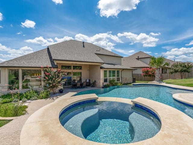 659 Brentwood Dr