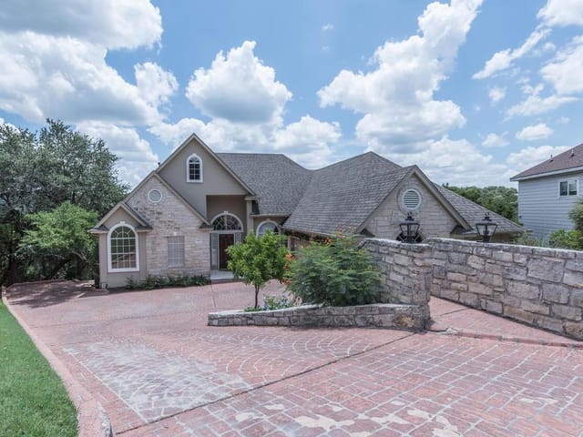 6600 Candle Ridge Cv