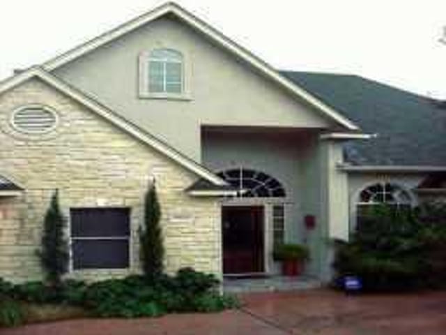 6600 CANDLE RIDGE CV