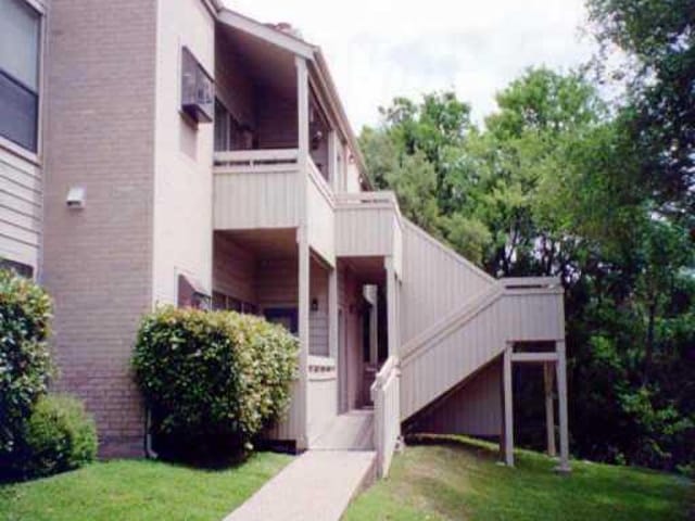6600 VALLEYSIDE Rd Unit #4