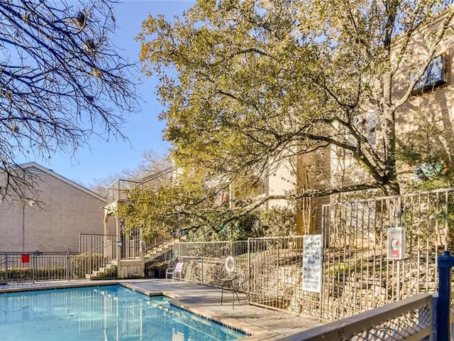 6600 Valleyside RD Unit #C-12