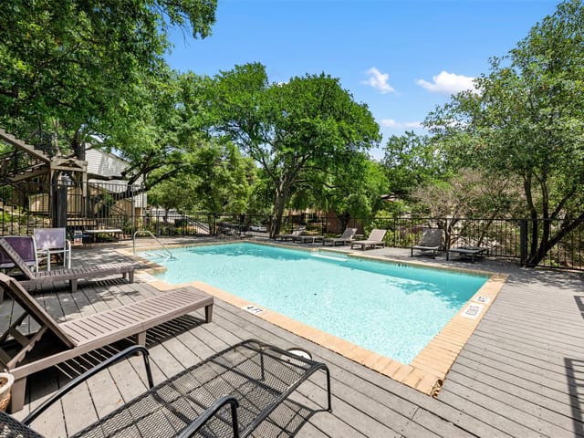6600 Valleyside RD Unit #C15