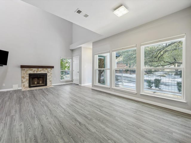 6600 Valleyside RD Unit #D-17