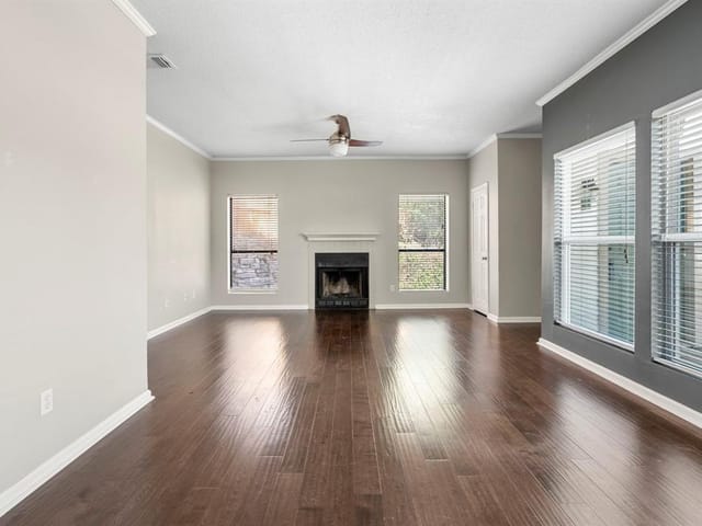 6600 Valleyside RD Unit #E-32