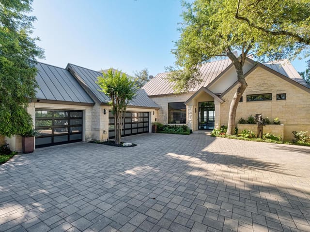 6605 W Courtyard DR