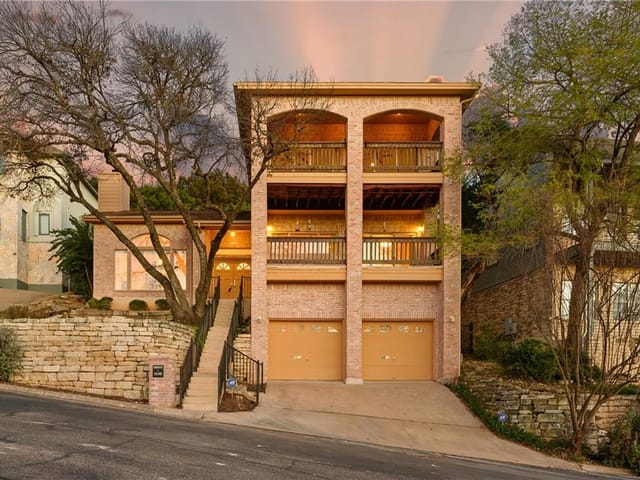 6611 Candle Ridge Cv