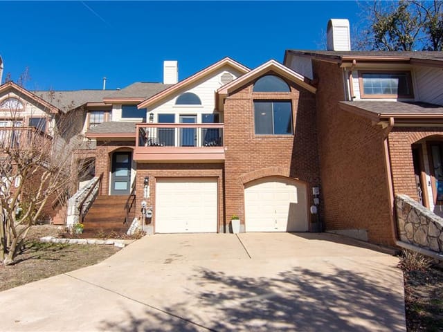 6612 Mesa Hollow Dr