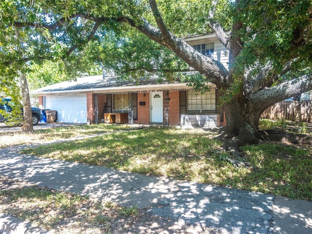 6613 Lexington Rd