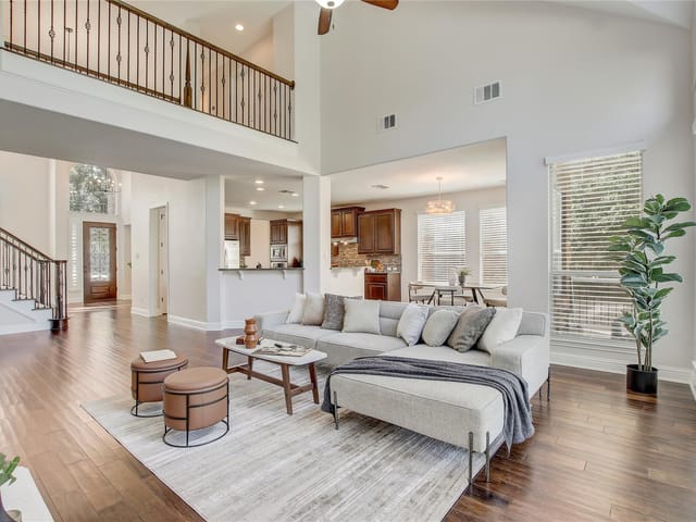 6613 Mitra DR
