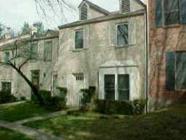 6617 VALLEYSIDE Rd