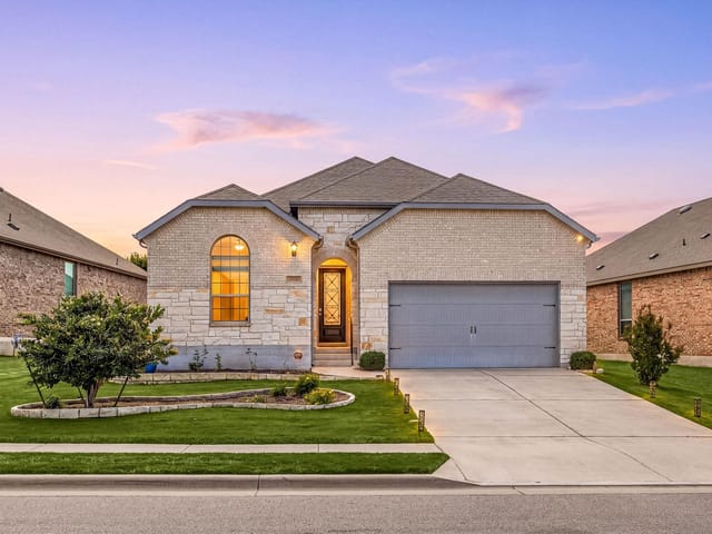 6633 Verona PL