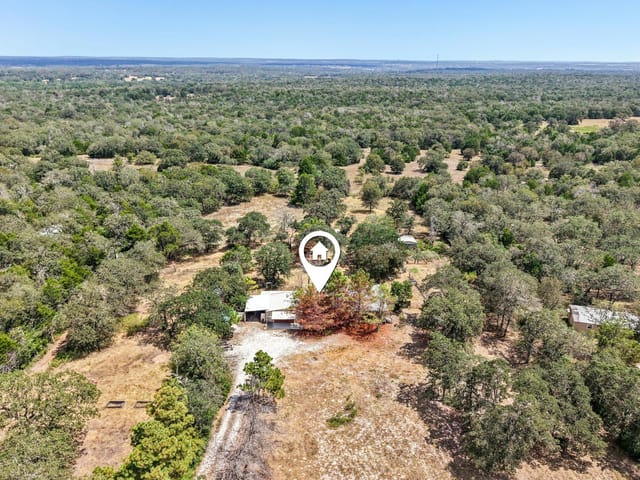 664 Hidden Oaks DR