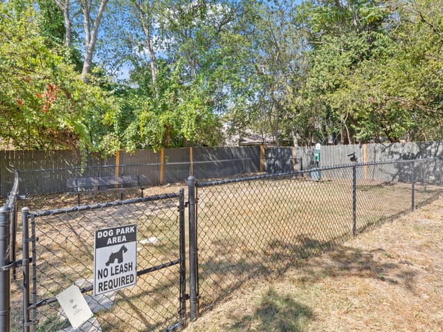 6700 Cooper LN Unit #19