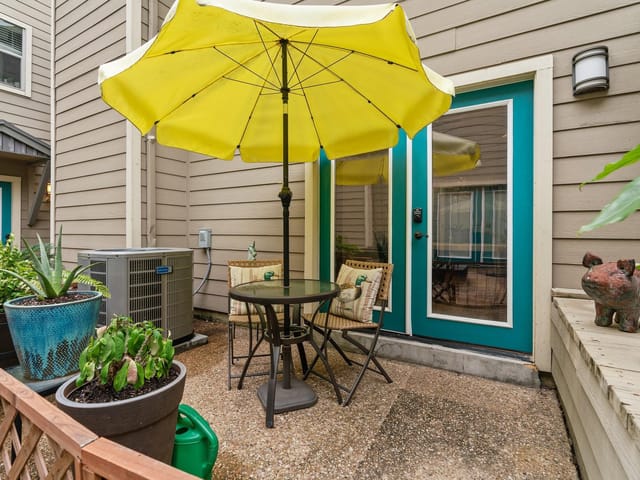 6700 Cooper Ln Unit #20