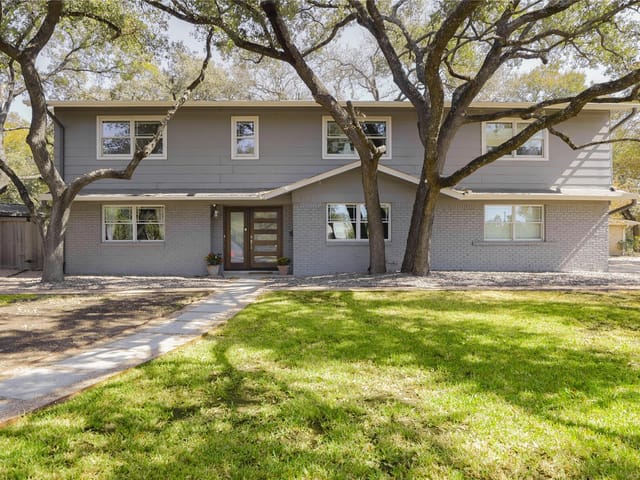 6701 Mesa Dr