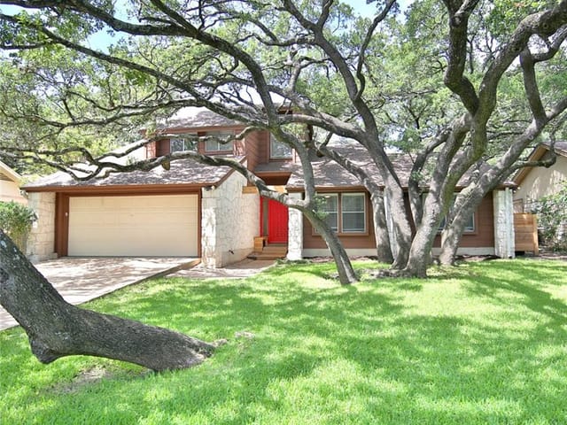 6702 Fireoak Dr