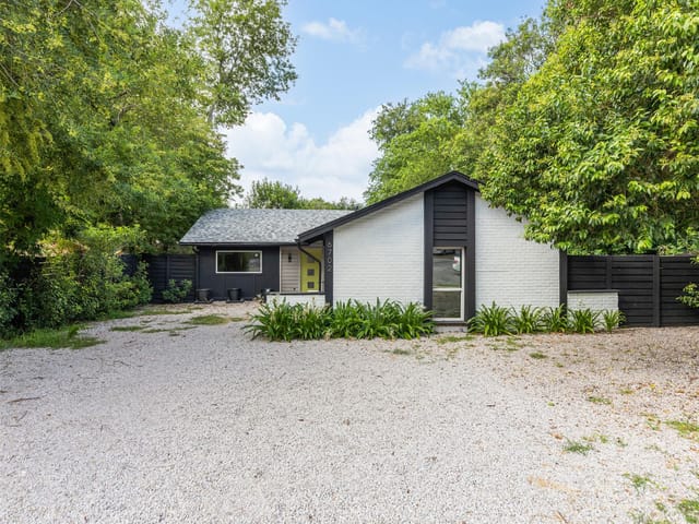 6702 Rockridge CT