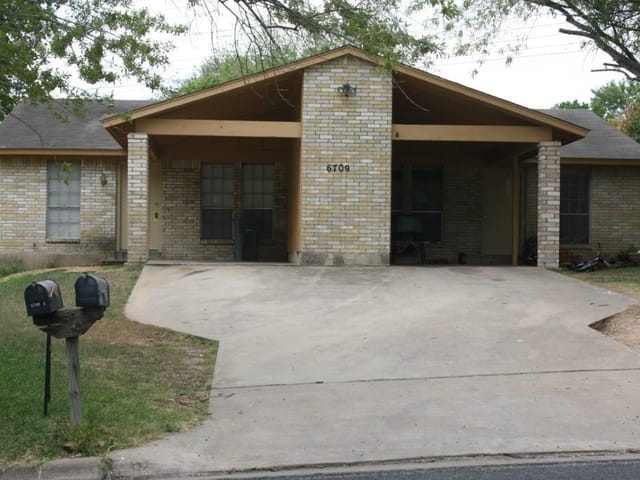 6707 Skynook DR Unit #A
