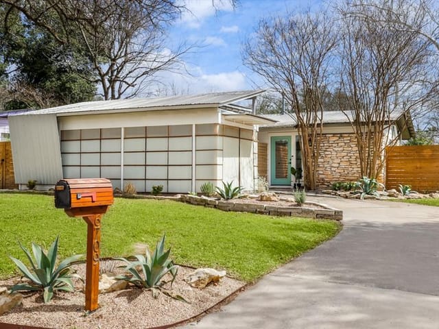 6709 Bryn Mawr Dr
