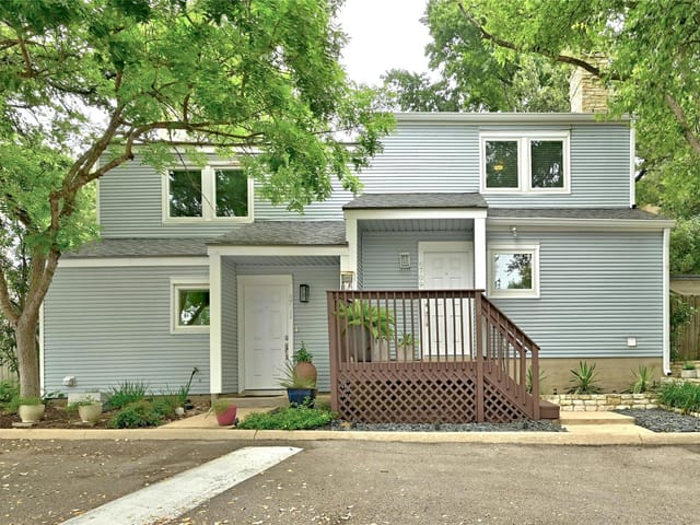 6709 Old Quarry Lane