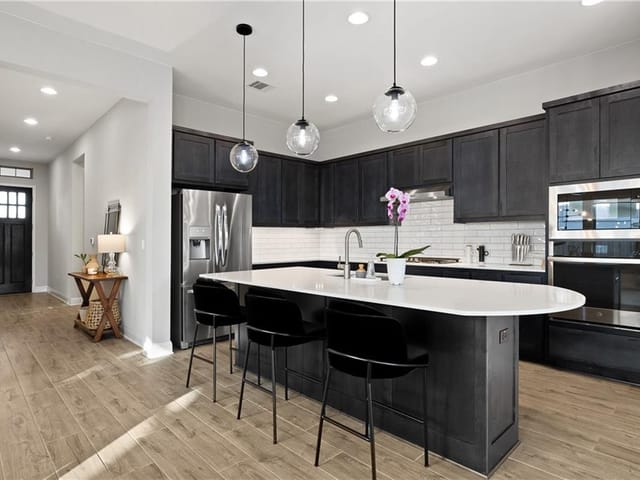 6712 Taomina Dr