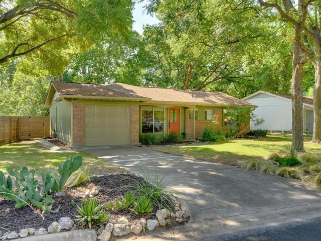 6713 Haney Dr