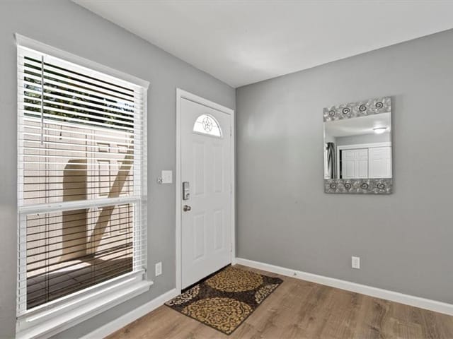 6718 Silvermine Dr Unit #1402