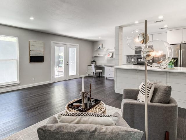 6718 Silvermine Dr Unit #1701