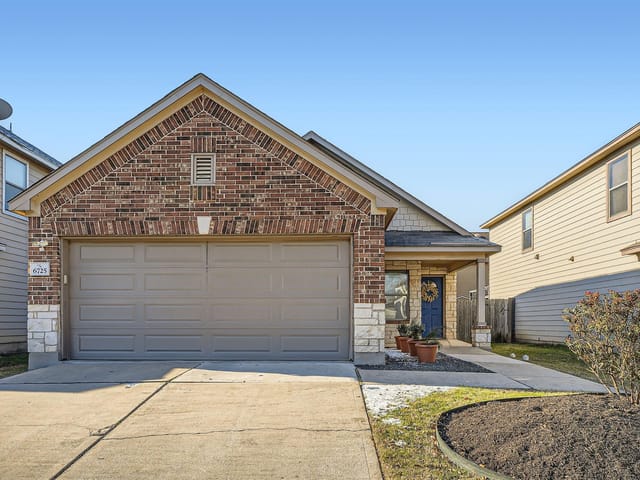 6725 Derby Downs Dr