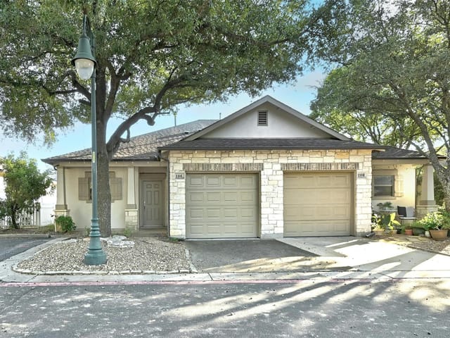 6801 Beckett Rd Unit #110L