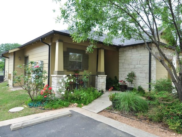 6801 Beckett Rd Unit #120L