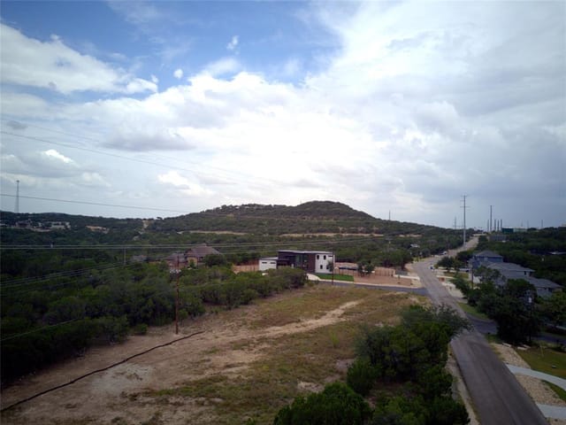 6801 Cedar Ridge CIR