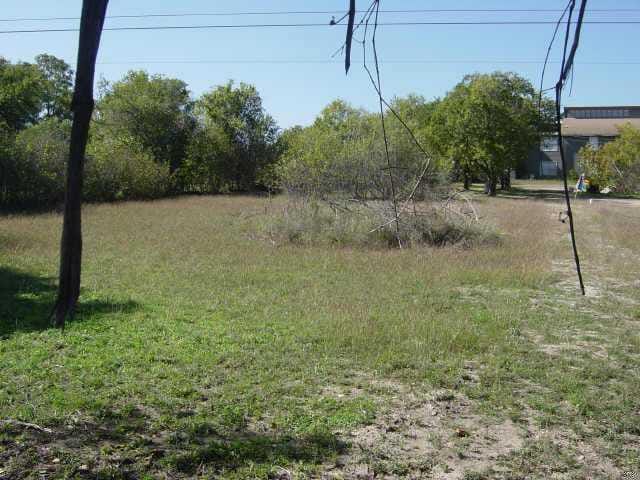 6802 Mira Loma LN