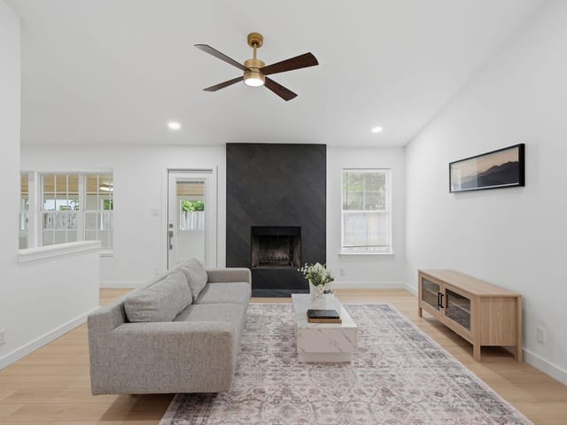 6804 Meadow Run