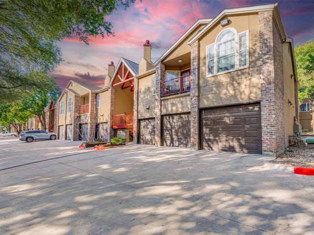 6804 N Capital Of Texas Highway Unit #214