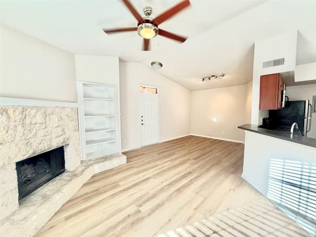 6804 N Capital of TX Hwy Unit #824