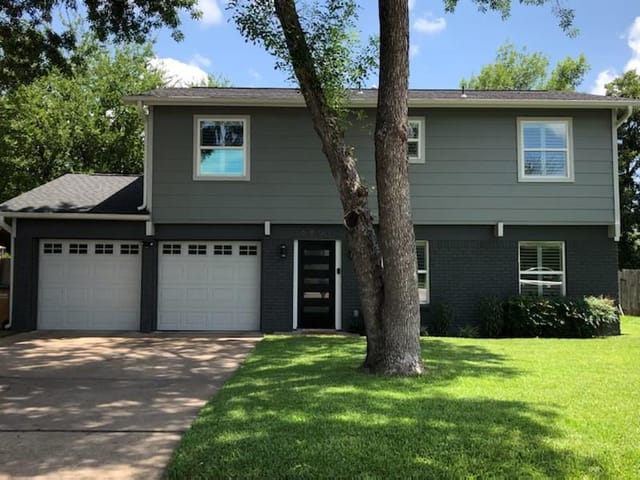 6807 Langston Dr