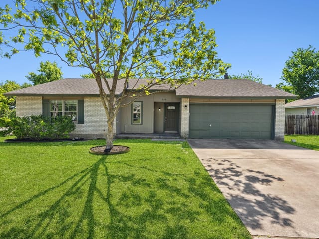 6807 Skynook Dr