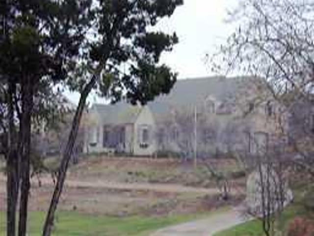 6808 ST. STEPHENS CV