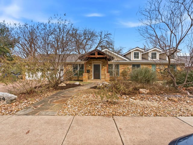 6809 Pioneer PL