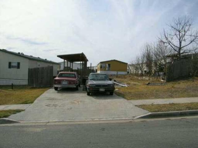 6809 Starcrest LN
