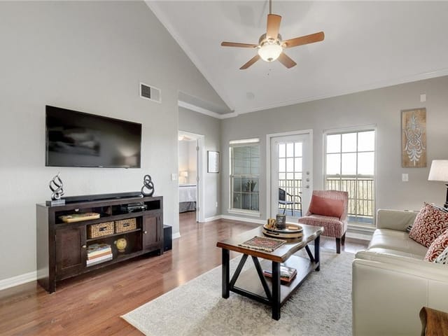 6810 Deatonhill Dr Unit #4302