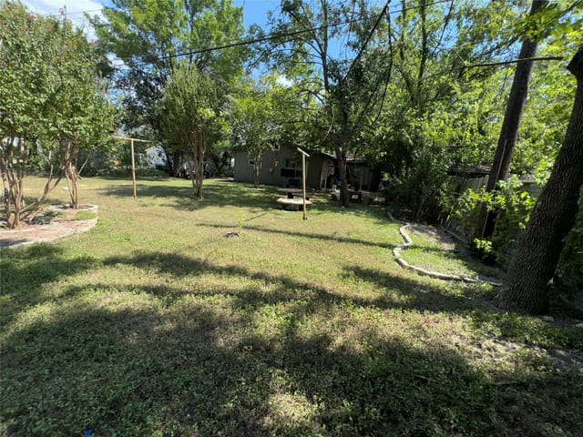 6810  Galindo St  